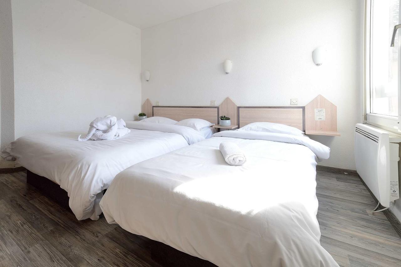 East Hotel Энайм Экстерьер фото